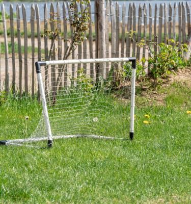 Installer une cage de foot dans le jardin ou la cour - je fais du sport